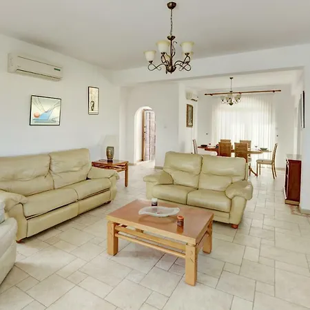 Mia Villa Ajía Nápa