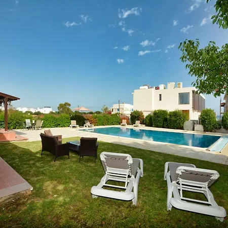 Mia Agia Napa