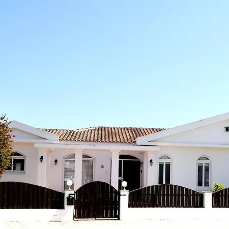 Mia Villa
