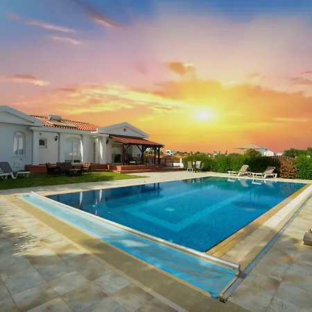Villa Mia Ayia Napa