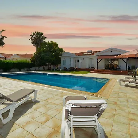Mia Villa Ayia Napa
